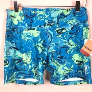 Reebok Fitted Shorts Exercise NWT Sz Medium